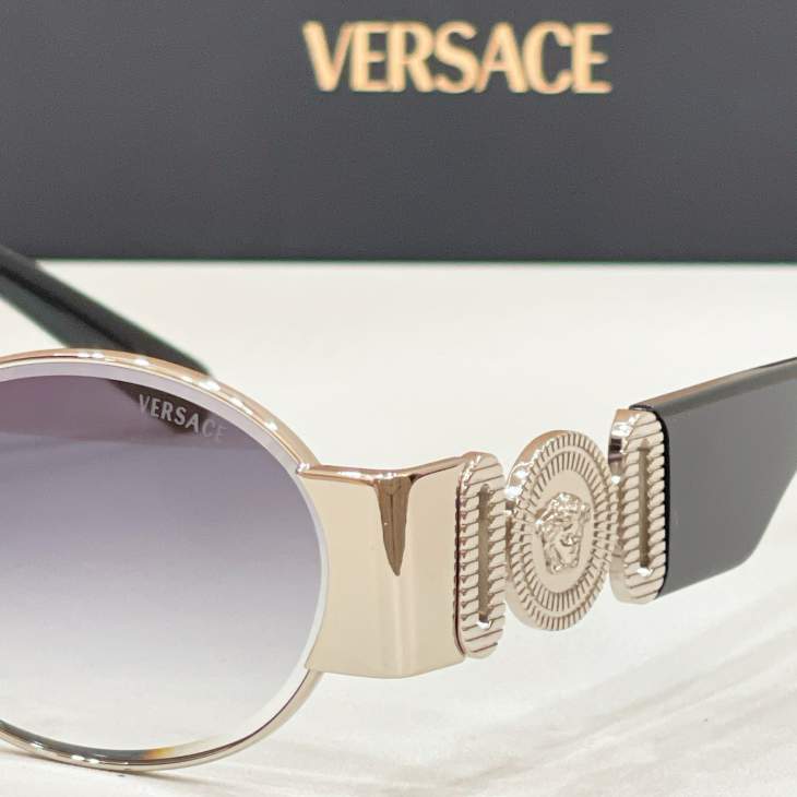 Picture of Versace Sunglasses _SKUfw80235960fw